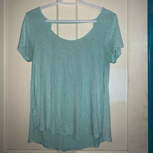 American Eagle Low Back T-shirt